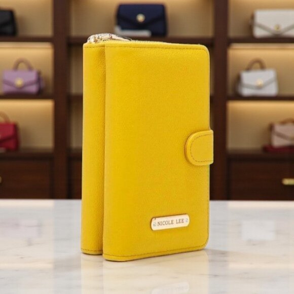 🆕 Magnetic 2-in-1 Phone Wallet Clutch | Vegan Leather | Barbiecore Y2K - Picture 1 of 16